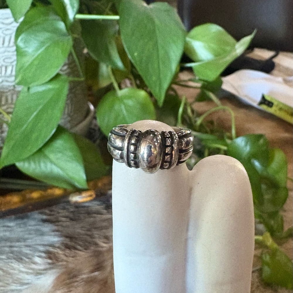 James Avery Silver Women's Ring. Size 6. Fast Shipping. - Picture 5 of 9